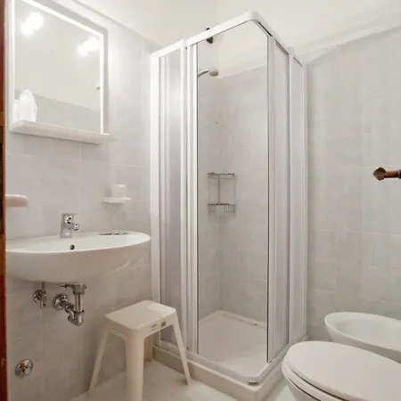 Pigalle 3*