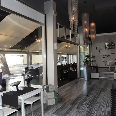 Pigalle Hotel