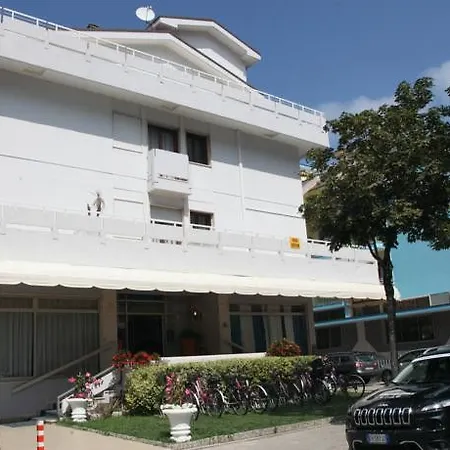 Pigalle Hotel Lido di Jesolo